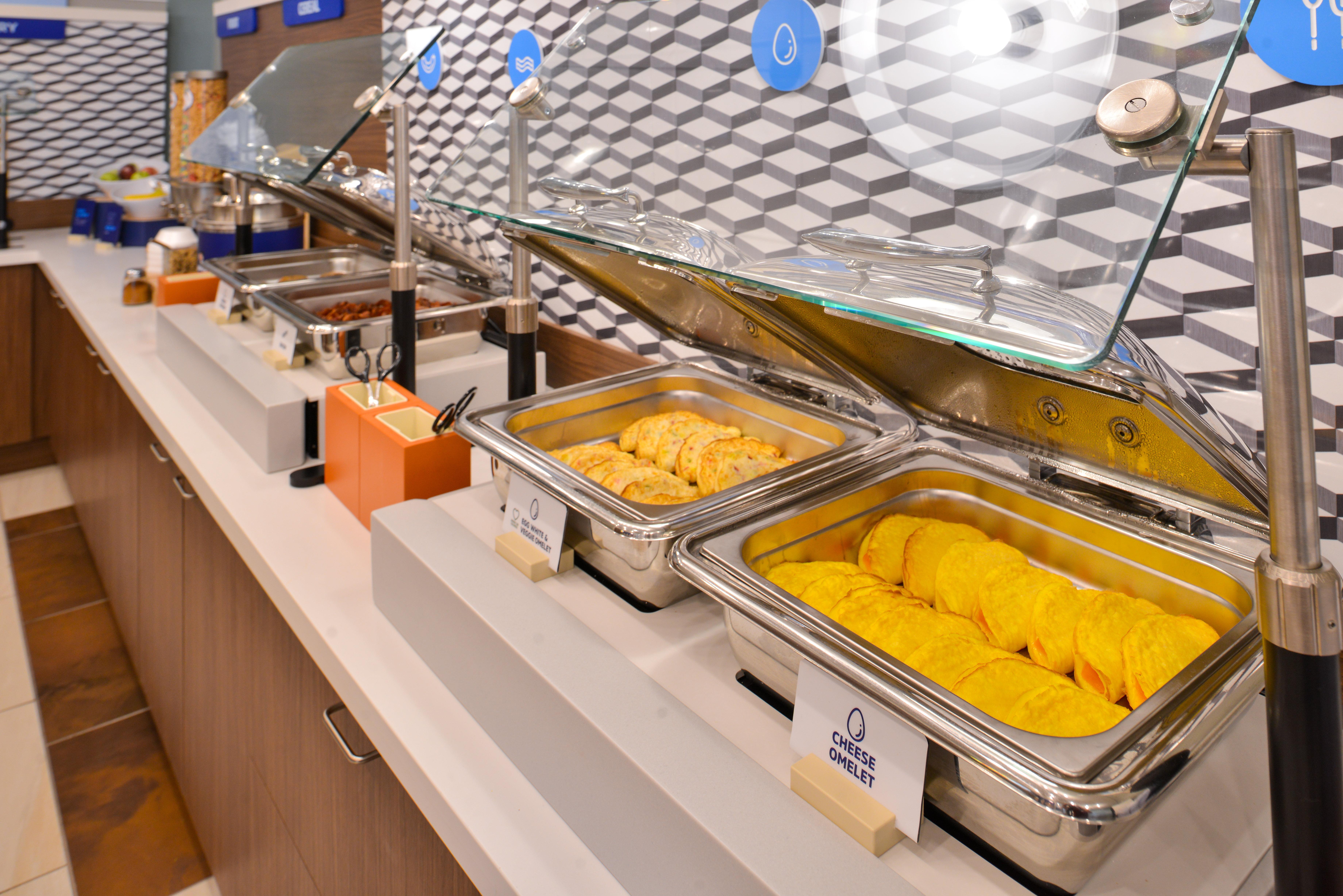 Holiday Inn Express - Delafield By Ihg Exteriör bild